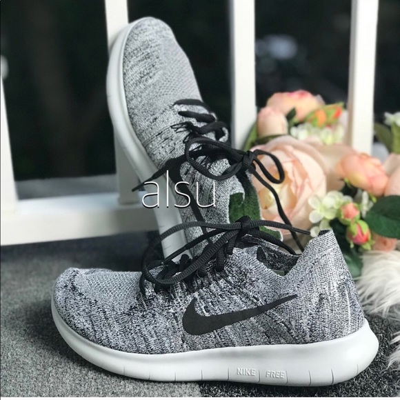 NWT Nike Free RN Flyknit 2017 B/W WMNS - Picture 6 of 8